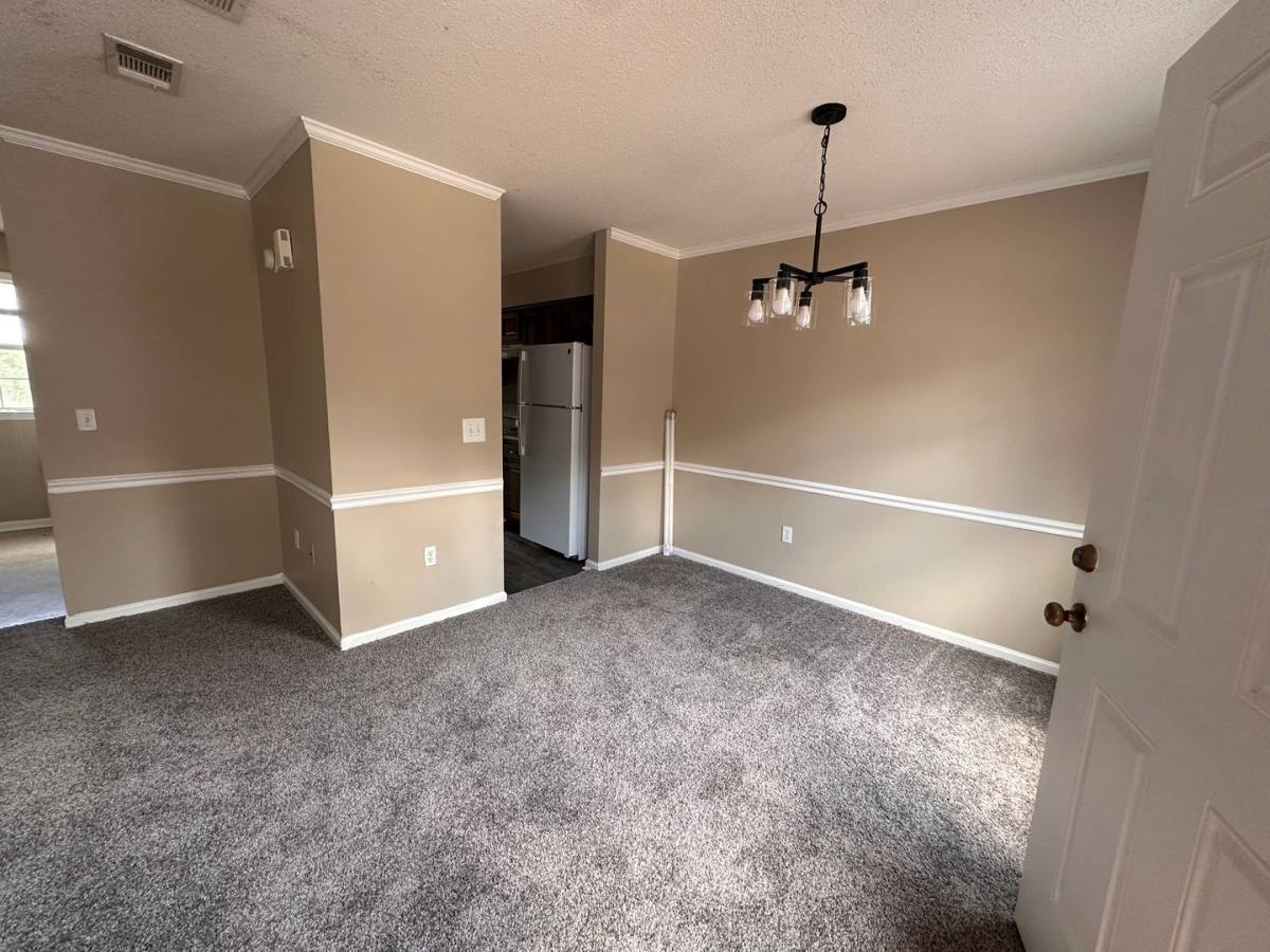 Apartment for rent at 900 Country Club Rd, Statesboro, GA 30458