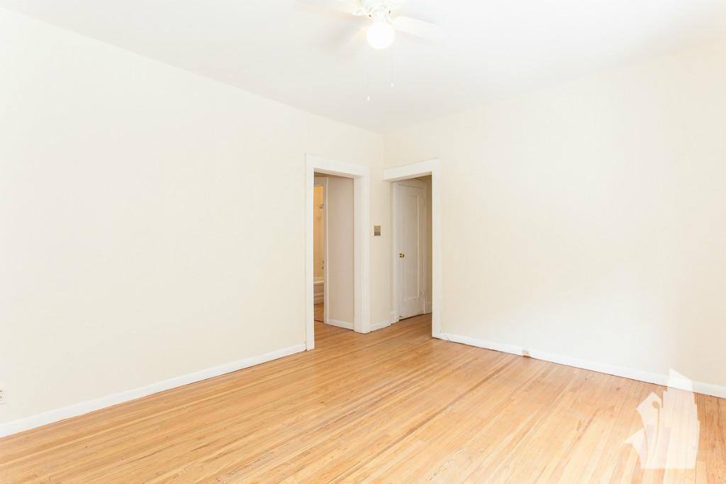 6205 W Barry Ave #N2, Chicago, IL 60657 - Apartment for Rent - Image 2