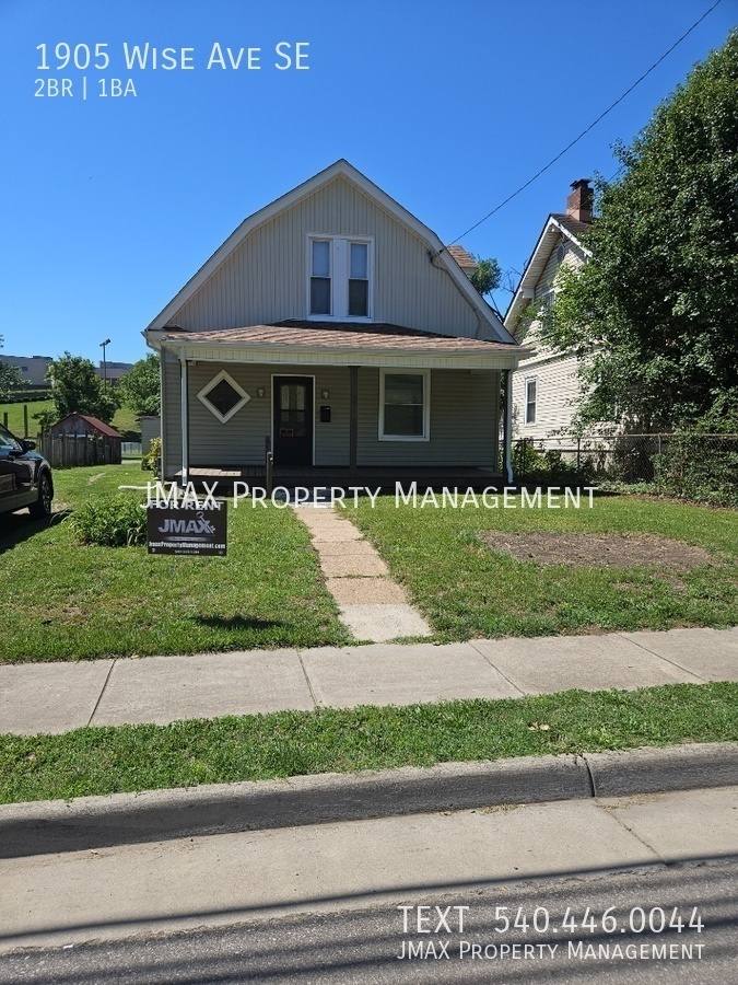 House for rent at 1905 Wise Ave SE, Roanoke, VA 24013
