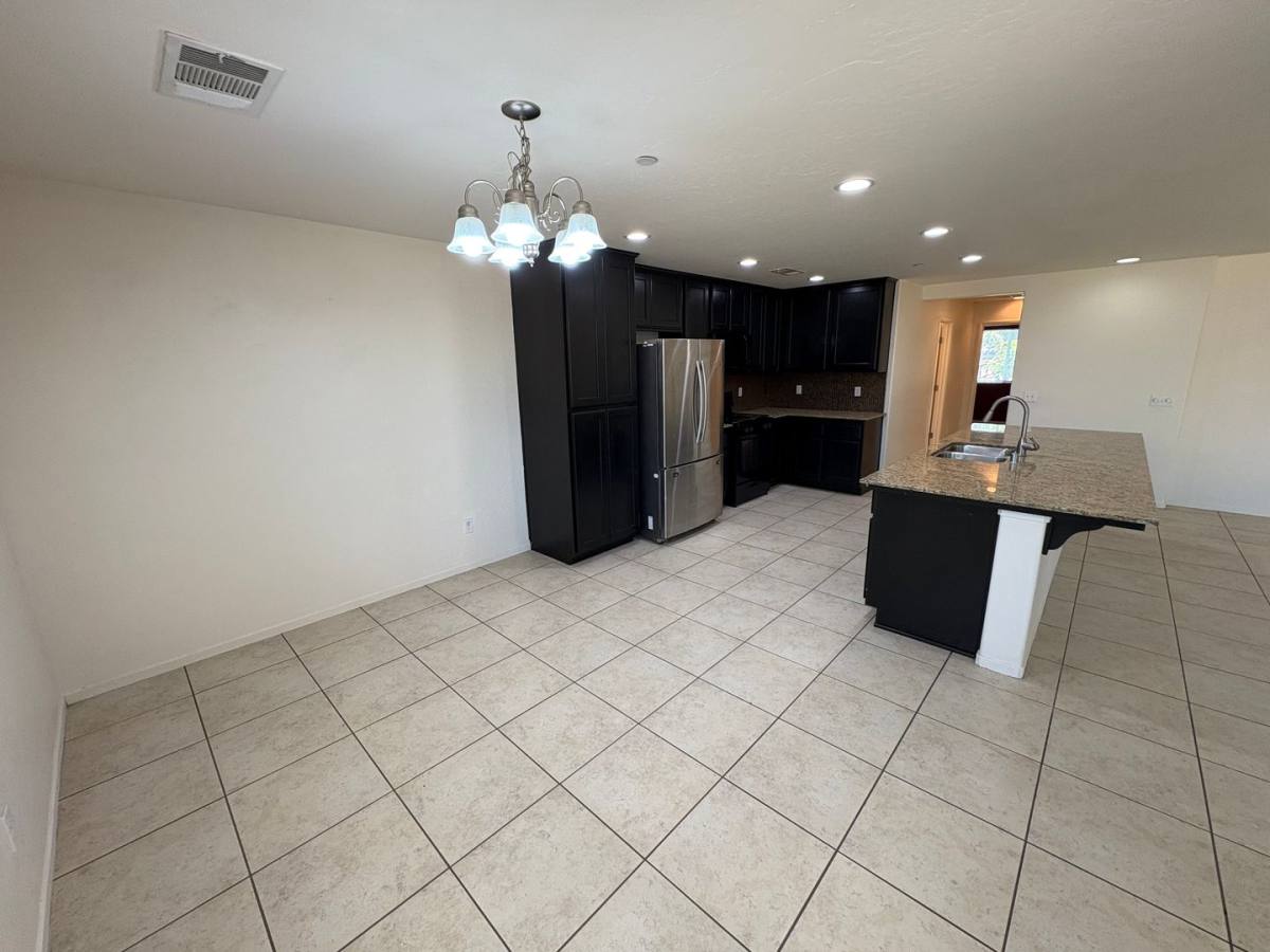 House for rent at 2132 E Sweet Ave, Visalia, CA 93292