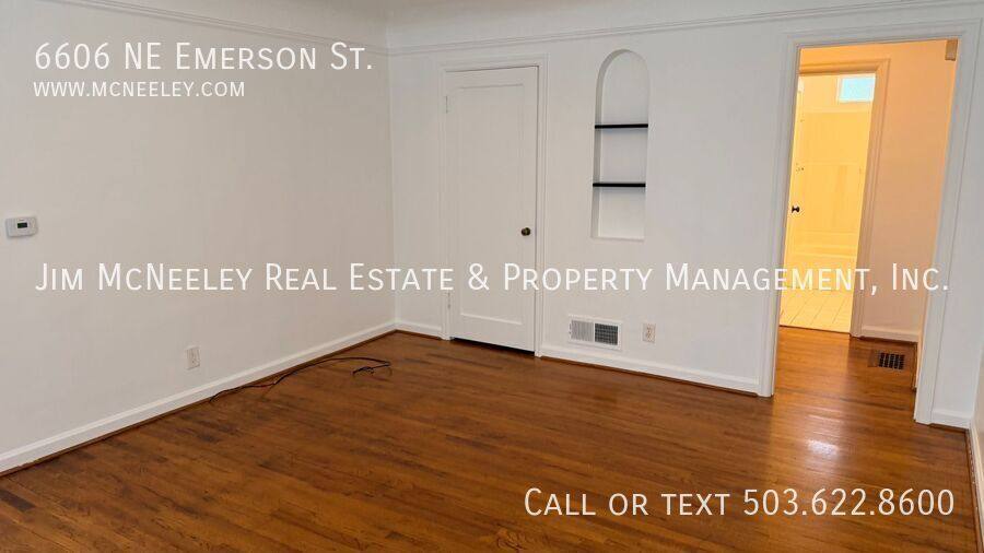 House for rent at 6606 NE Emerson St, Portland, OR 97218