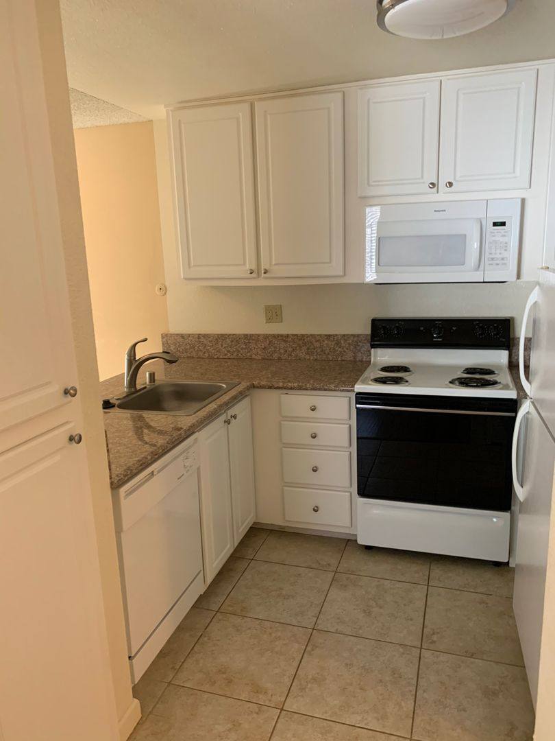 Apartment for rent at 1619 G St, Sacramento, CA 95814