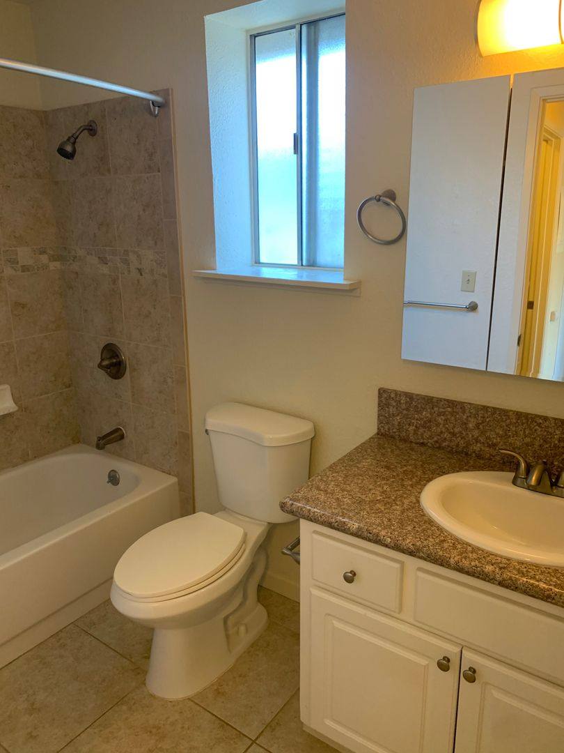 Apartment for rent at 1619 G St, Sacramento, CA 95814