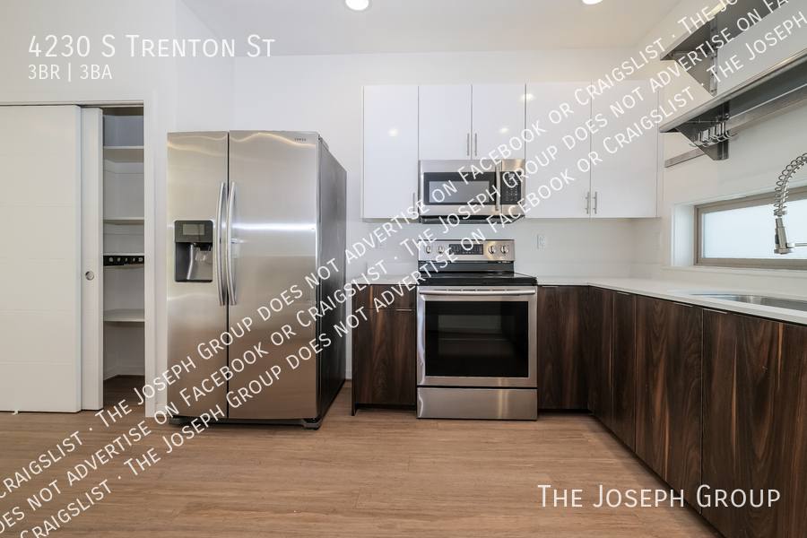 Townhouse for rent at 4230 S Trenton St, Seattle, WA 98118