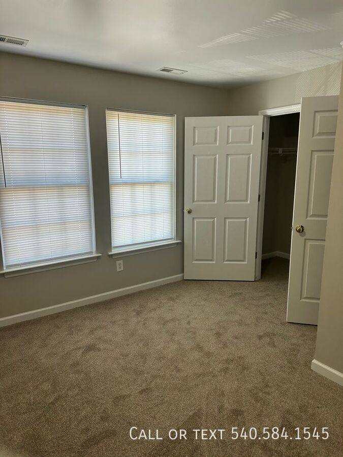 Townhouse for rent at 615 Colorado St, Salem, VA 24153