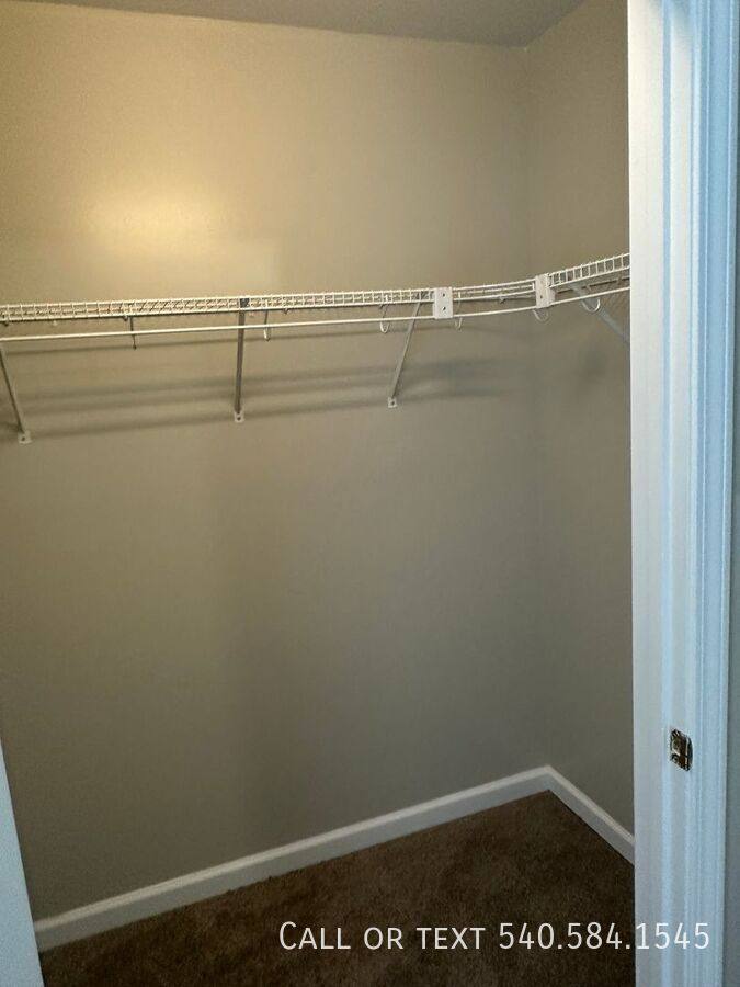 Townhouse for rent at 615 Colorado St, Salem, VA 24153