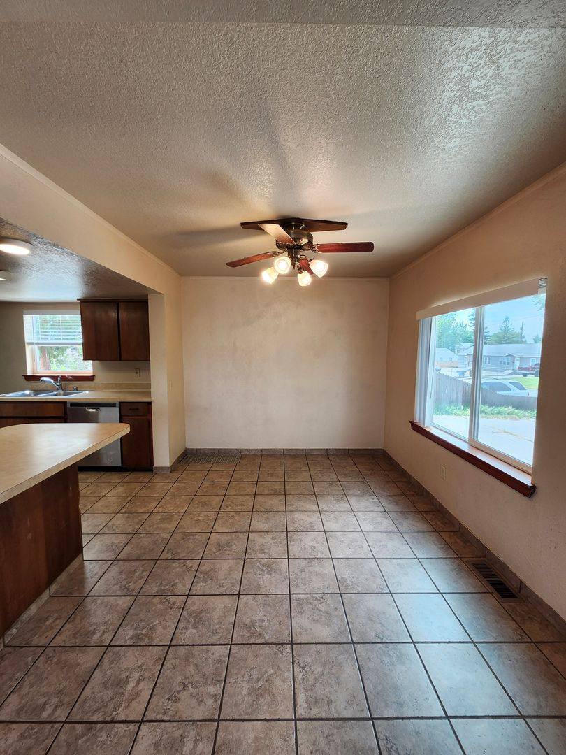 Apartment for rent at 1209 1211 Torbett St, Richland, WA 99354