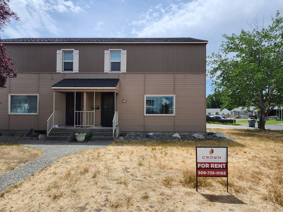 Apartment for rent at 1209 1211 Torbett St, Richland, WA 99354
