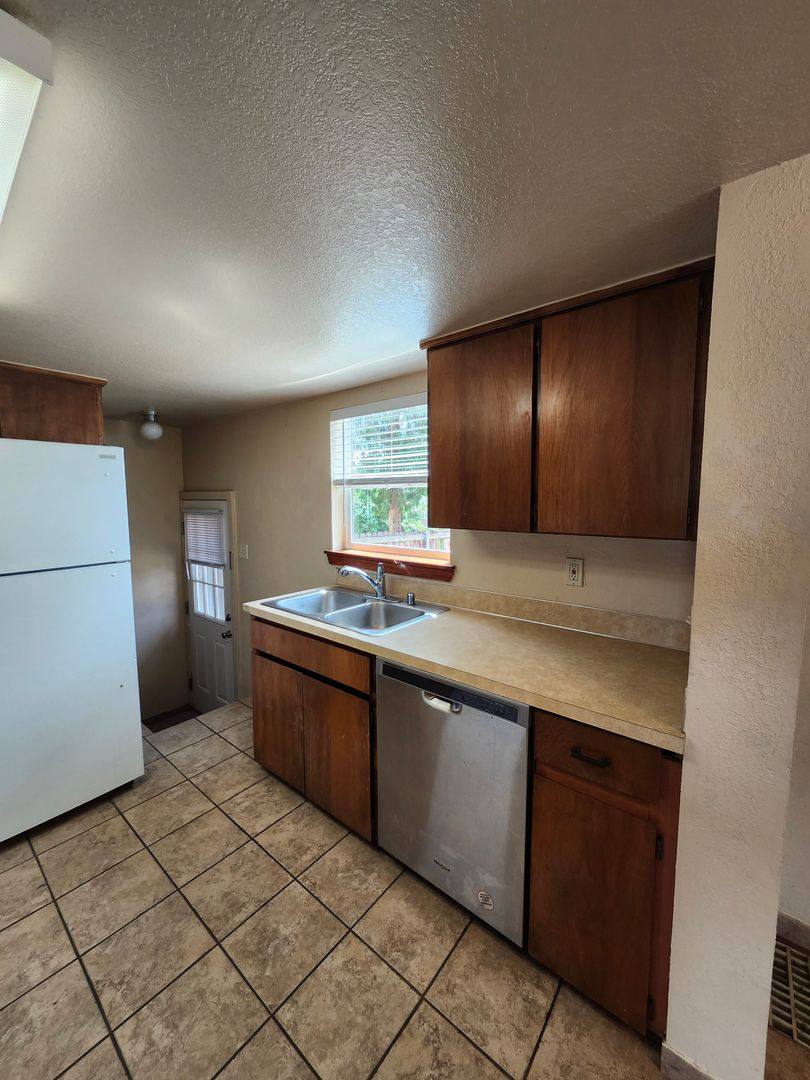 Apartment for rent at 1209 1211 Torbett St, Richland, WA 99354