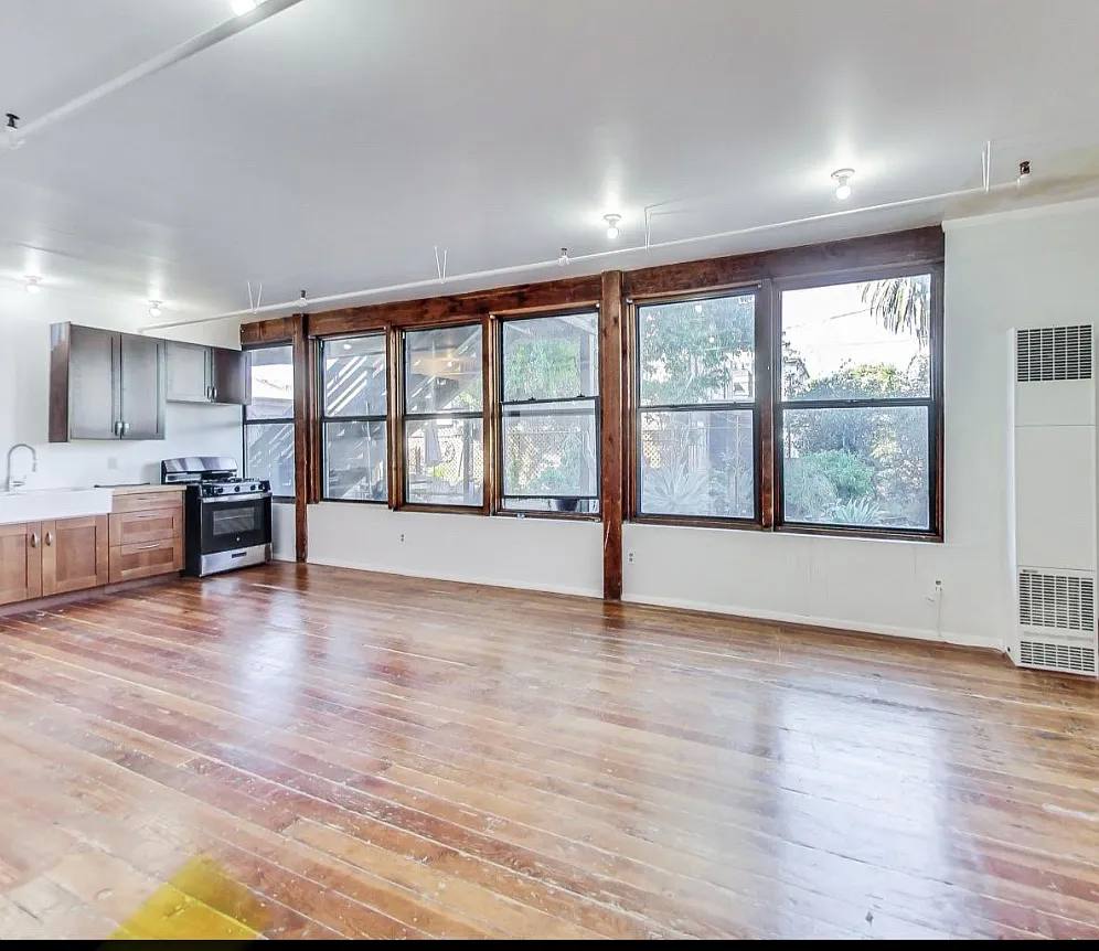 Apartment for rent at 2889 Ford St #10, Oakland, CA 94601