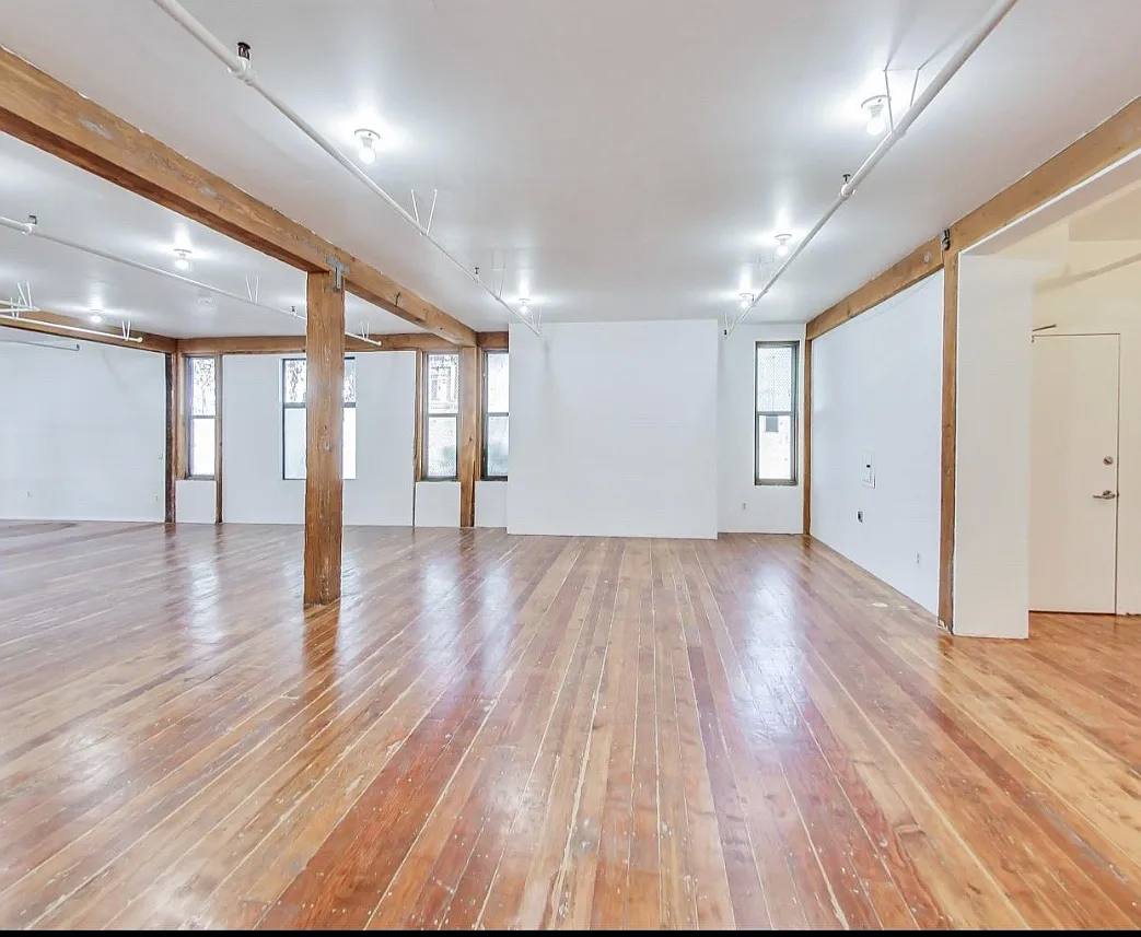 Apartment for rent at 2889 Ford St #10, Oakland, CA 94601