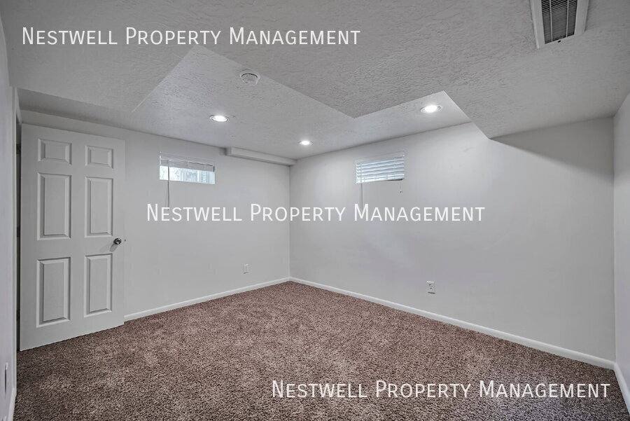 Apartment for rent at 1335 E Maplewood Dr, Salt Lake City, UT 84121