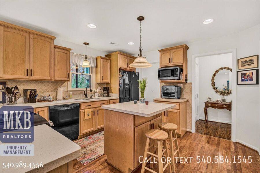Condo for rent at 1 23rd St SW #9, Roanoke, VA 24014