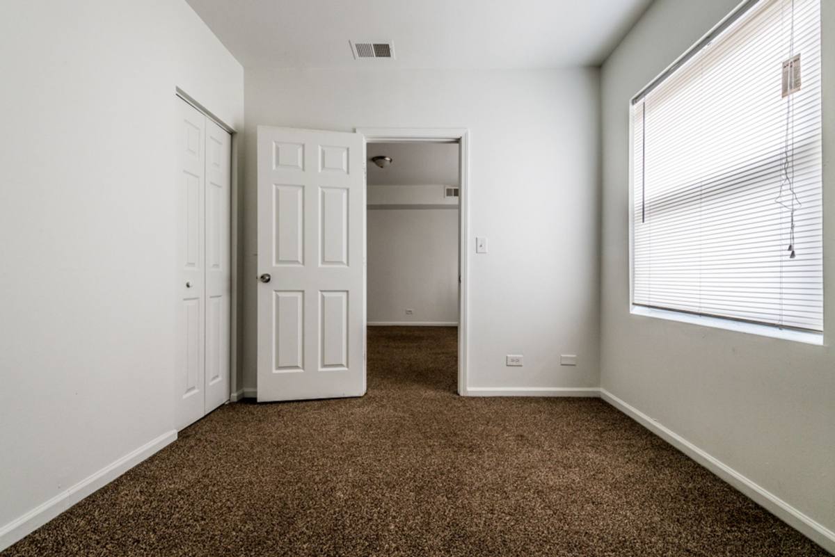 Apartment for rent at 5800-04 S Artesian Ave, Chicago, IL 60629