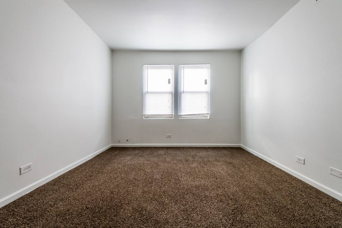 Apartment for rent at 5800-04 S Artesian Ave, Chicago, IL 60629