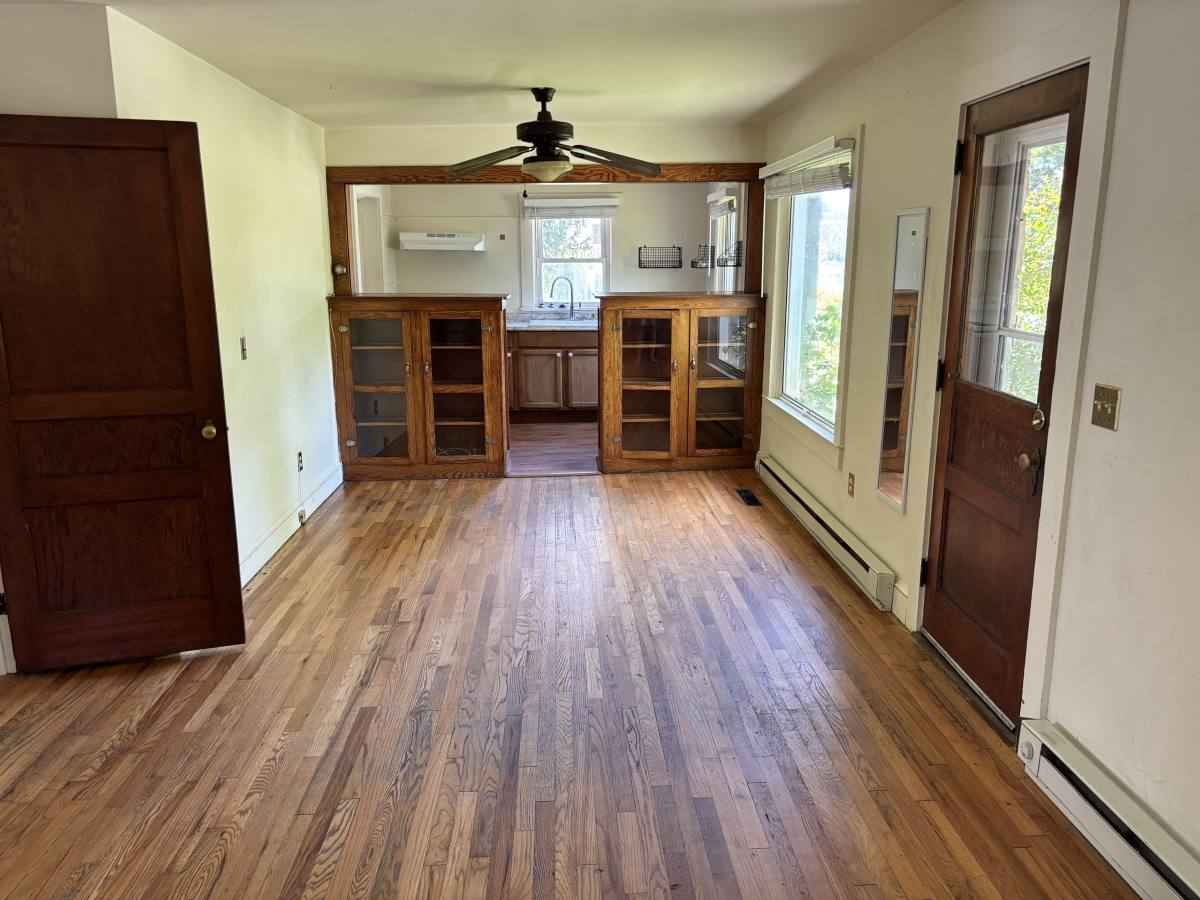 House for rent at 323 Allen St, Hendersonville, NC 28739