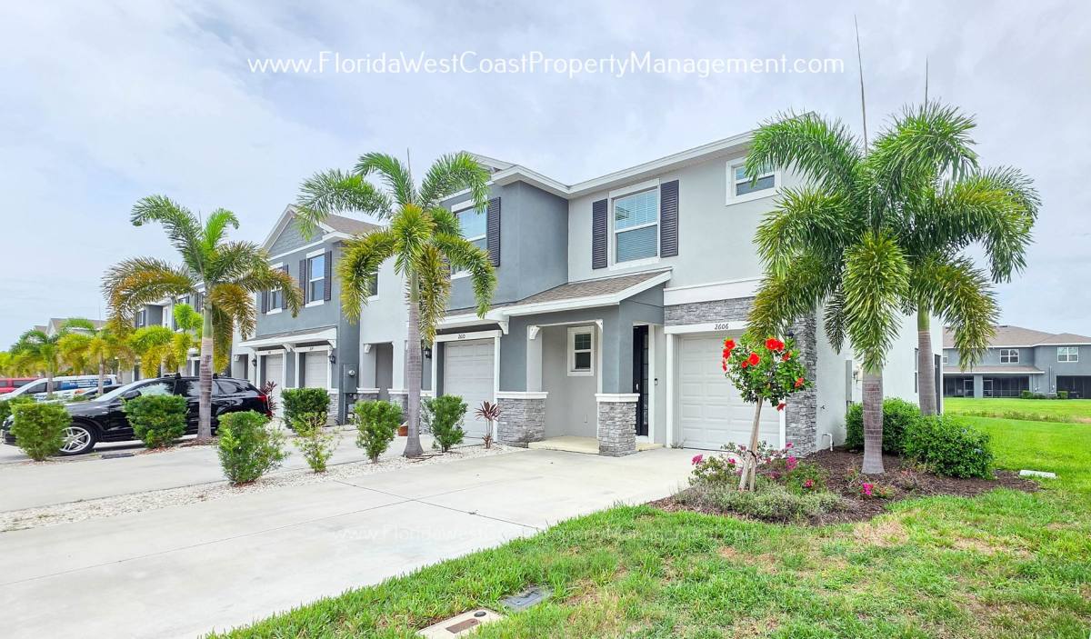 Townhouse for rent at 2606 Midnight Pearl Dr, Sarasota, FL 34240