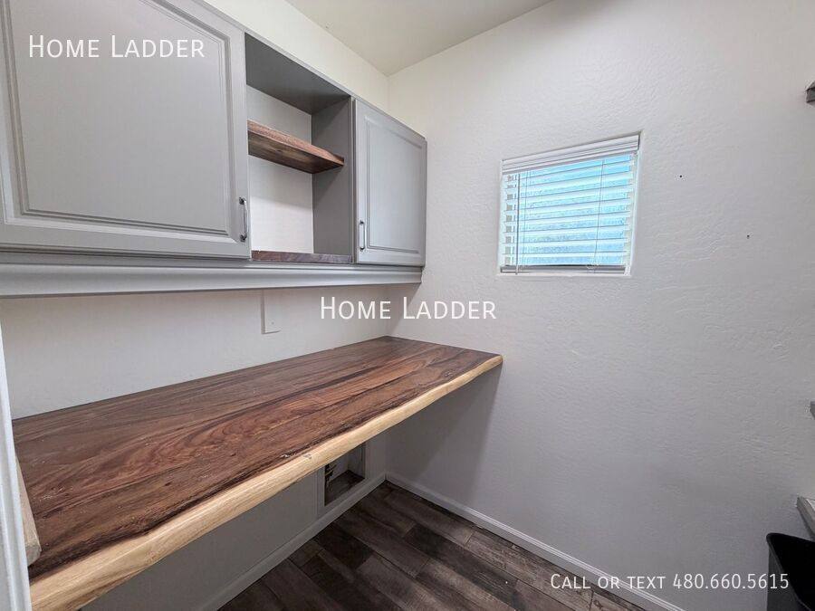 House for rent at 915 E Gold Dust Way, San Tan Valley, AZ 85143