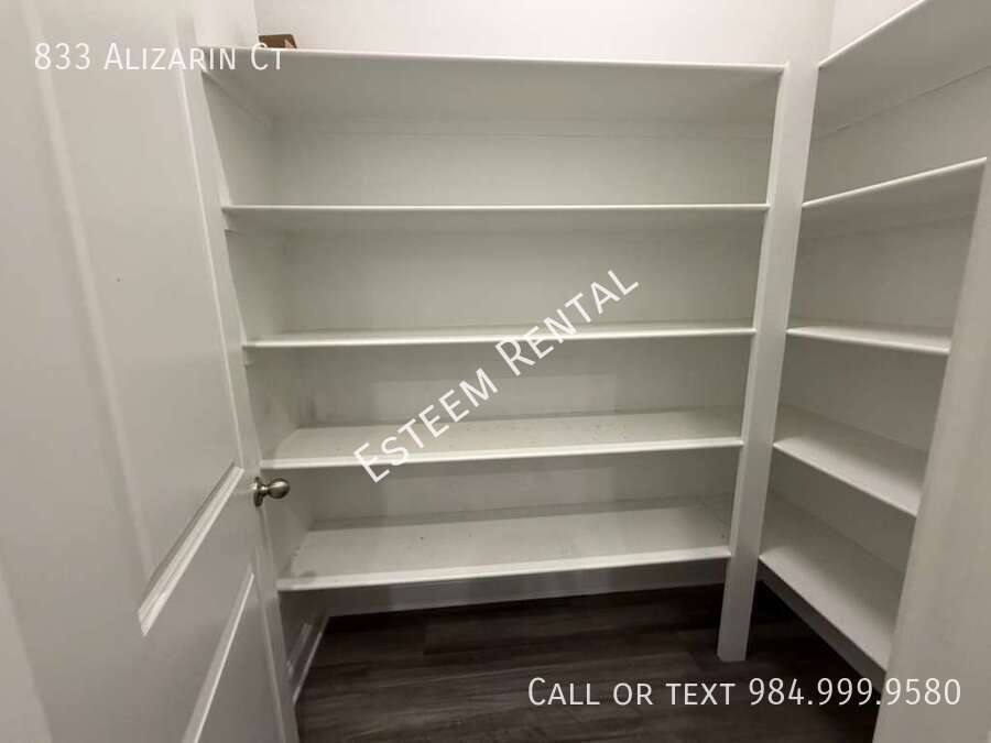 House for rent at 833 Alizarin Court, Cary, NC 27519