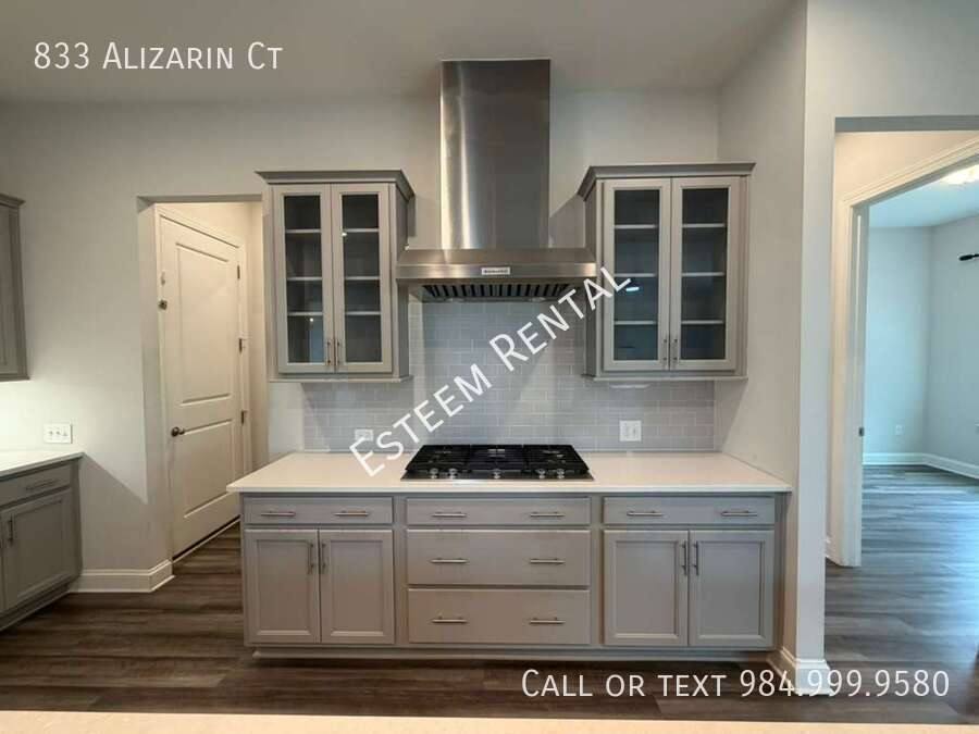 House for rent at 833 Alizarin Court, Cary, NC 27519