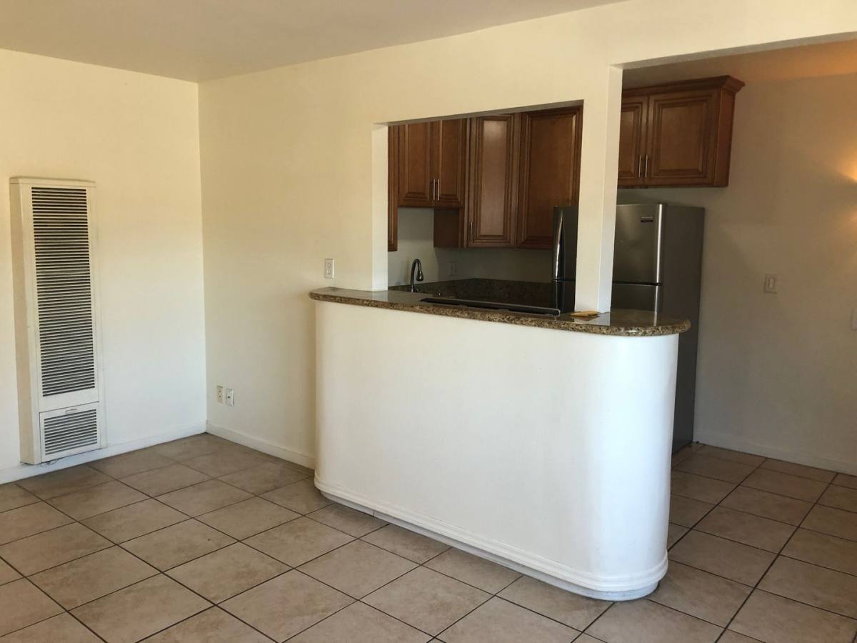 Apartment for rent at 2041 Garnet Ave, San Diego, CA 92109
