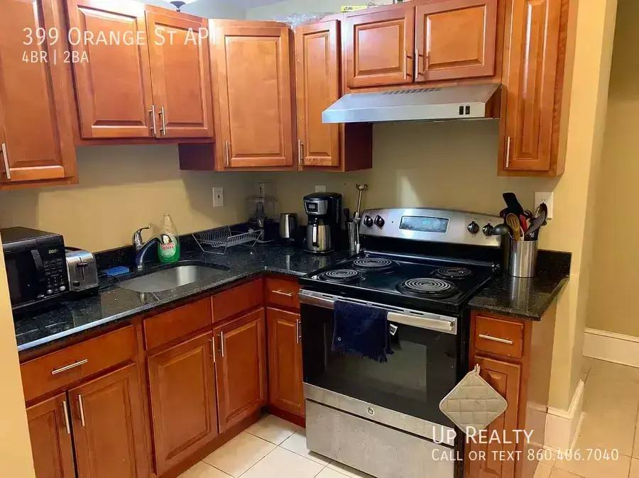 House for rent at 399 Orange St, New Haven, CT 06511