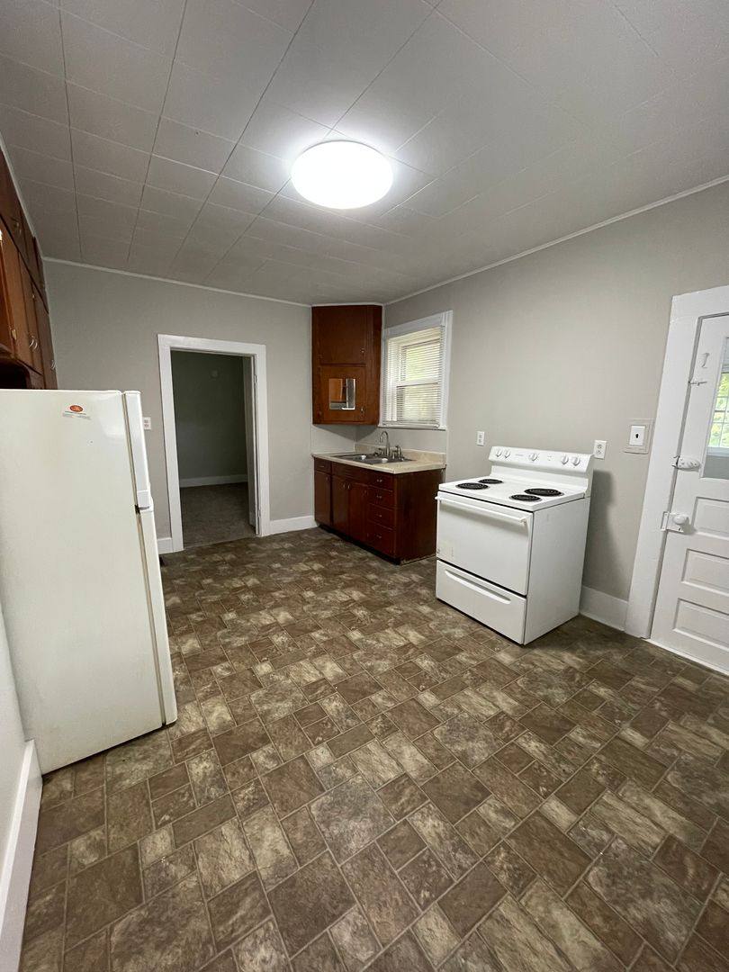 Apartment for rent at 1428 Grove St, Lafayette, IN 47905