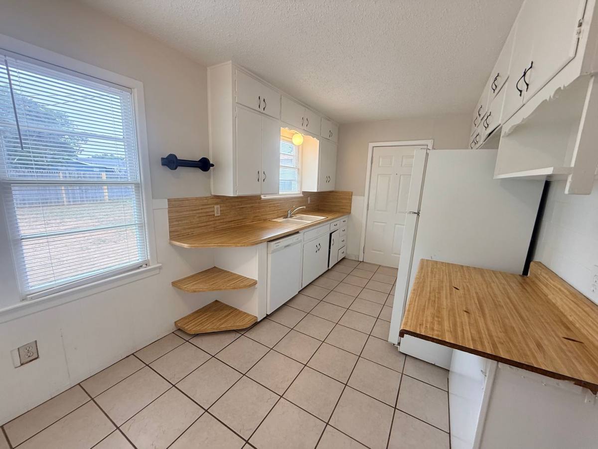 House for rent at 2513 43rd, Lubbock, TX 79413