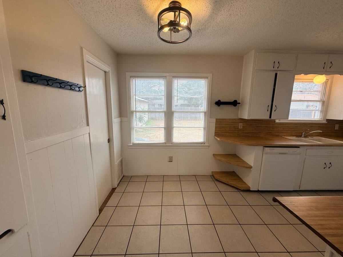 House for rent at 2513 43rd, Lubbock, TX 79413