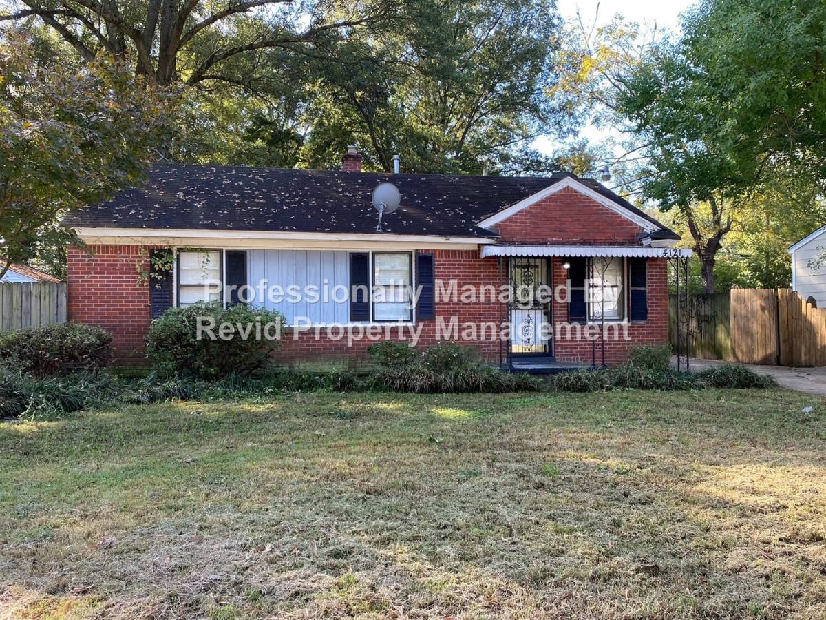 House for rent at 4121 Westover, Memphis, TN 38108