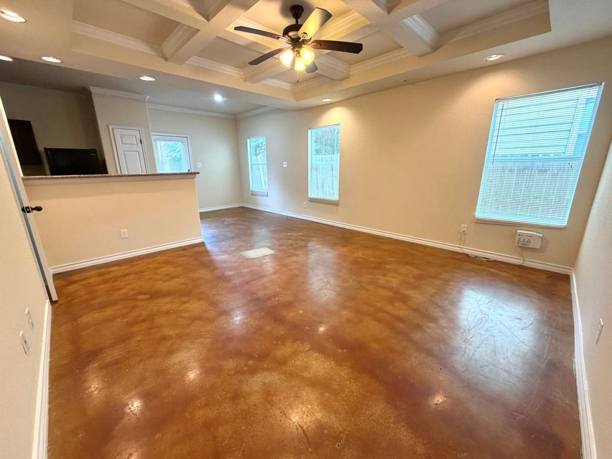Townhouse for rent at 5011-5017 Stowers Blvd, San Antonio, TX 78238