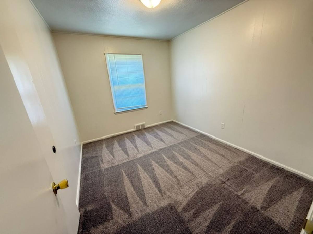 Apartment for rent at 1300 Lola Ave, Altavista, VA 24517