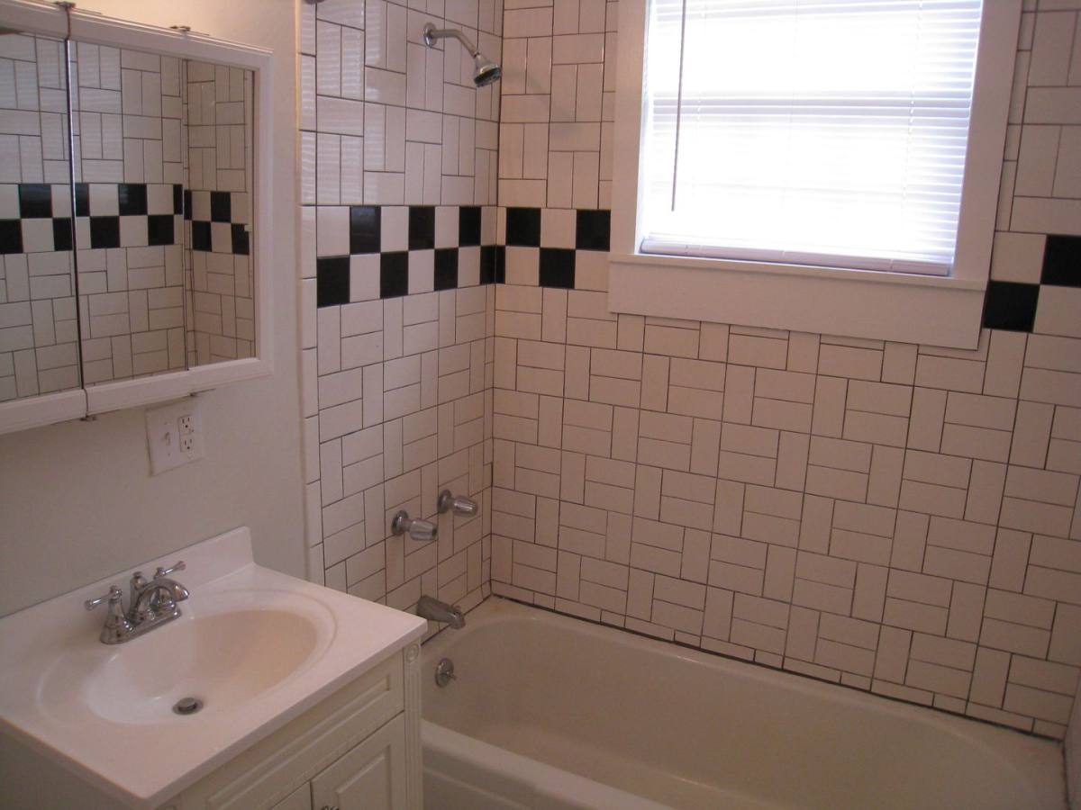 Apartment for rent at 4305-4307 S Johnson St, New Orleans, LA 70125