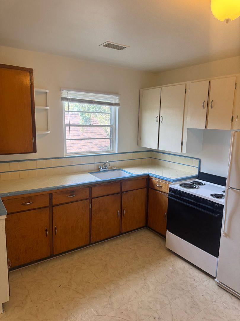 Apartment for rent at 324 N San Francisco St, Flagstaff, AZ 86001