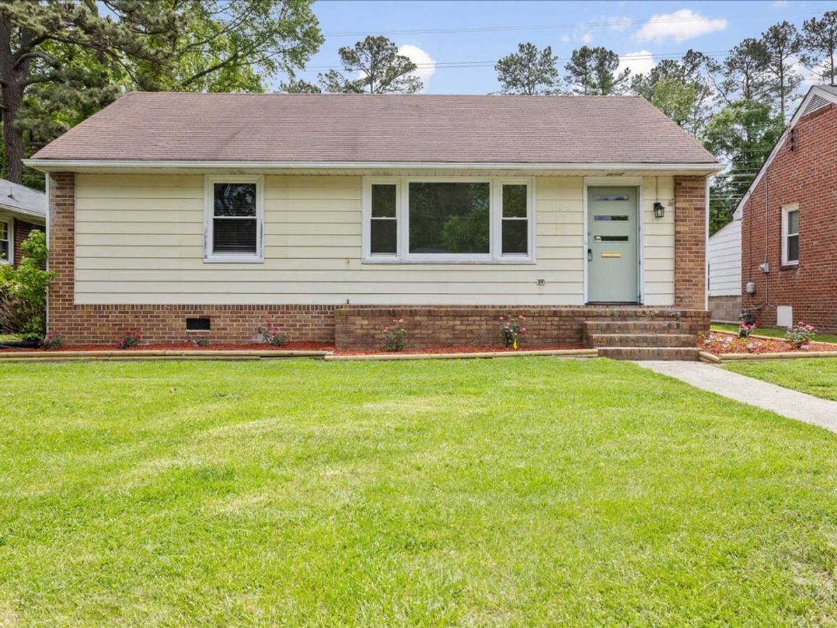 House for rent at 750 Hampton Rd, Petersburg, VA 23805