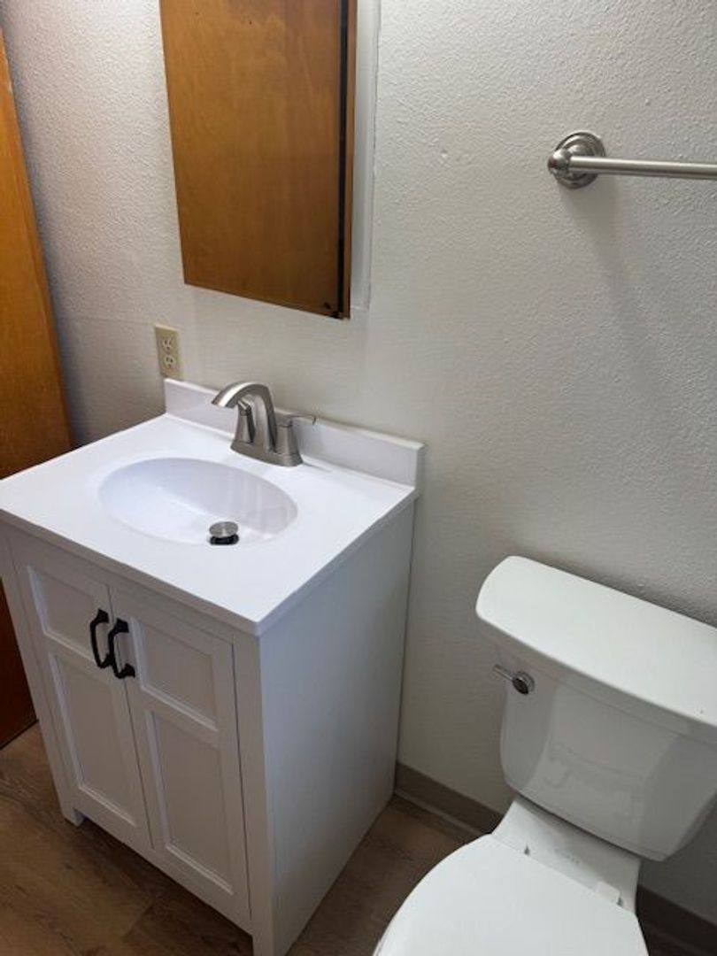 Apartment for rent at 495-507 N Main St, Sebastopol, CA 95472