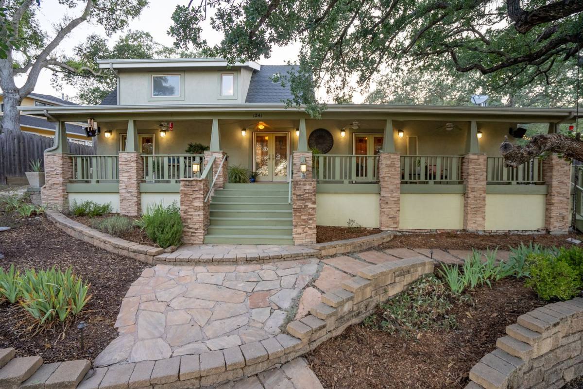 House for rent at 1241 Chestnut St, Paso Robles, CA 93446