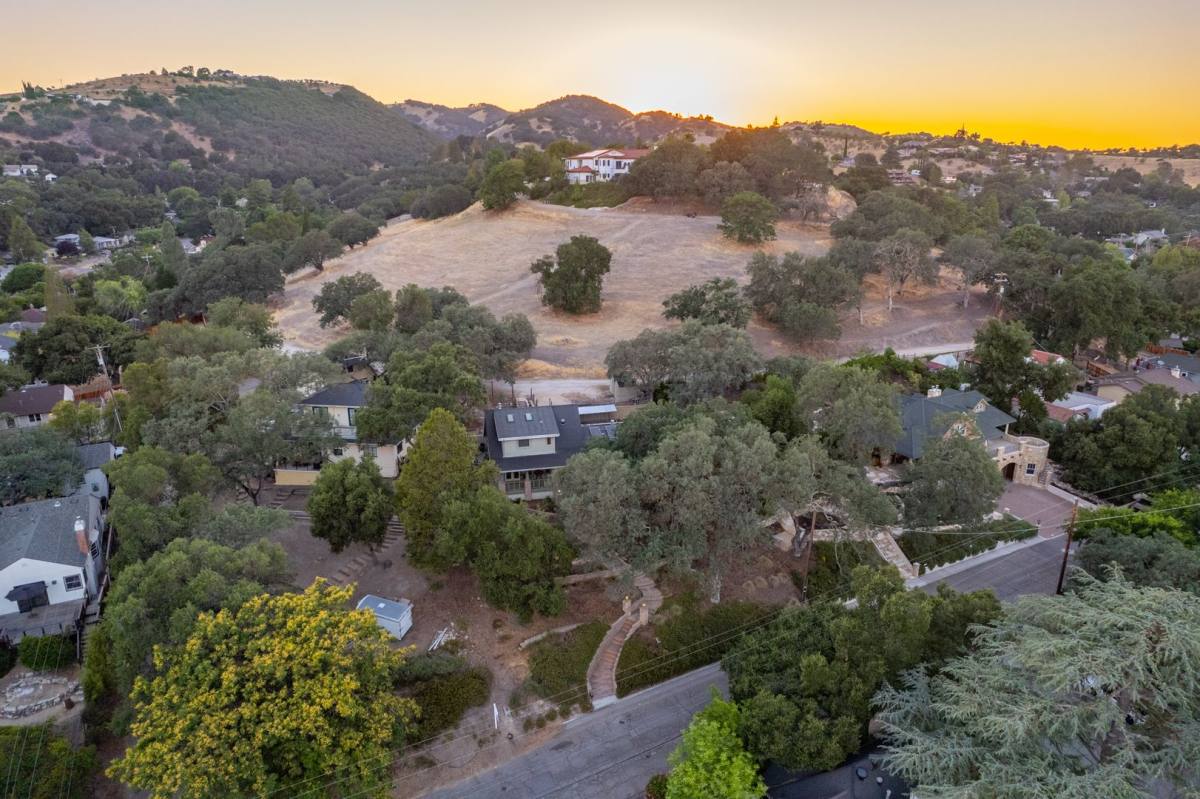House for rent at 1241 Chestnut St, Paso Robles, CA 93446