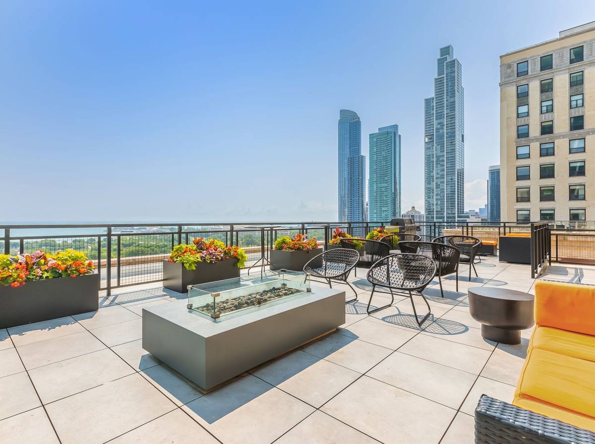 Apartment for rent at 820 S Michigan Ave, Chicago, IL 60605