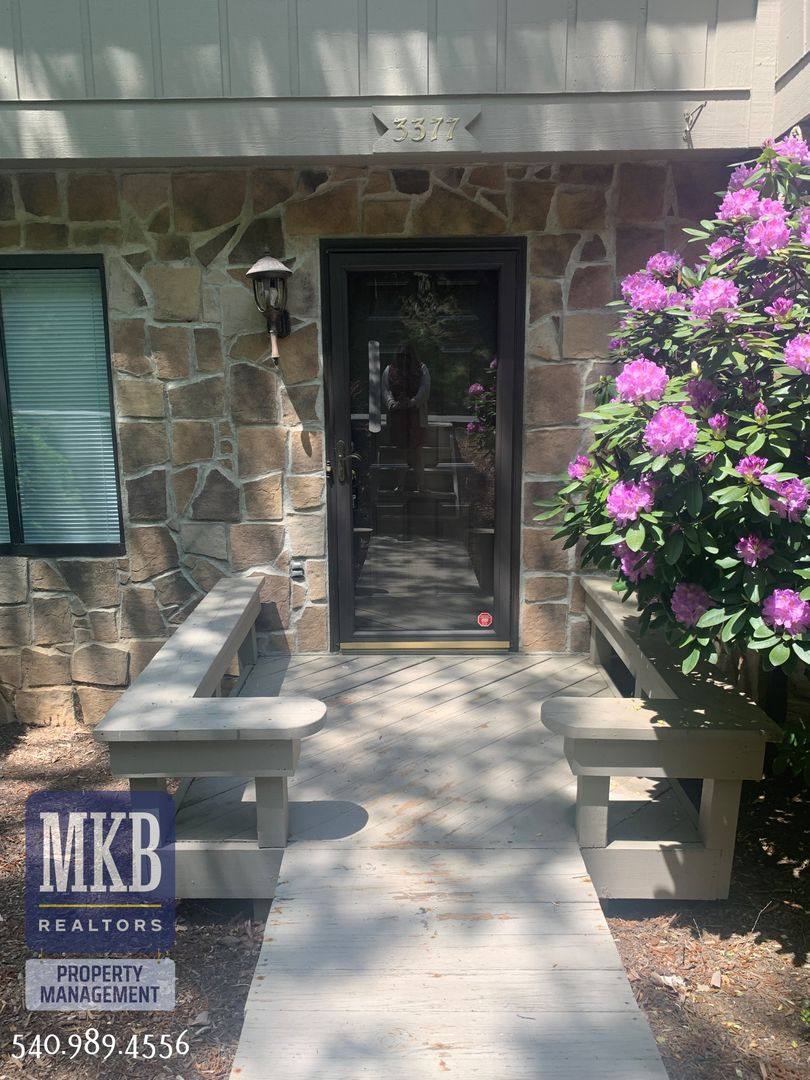 Townhouse for rent at 3377 Kelly Lane, Roanoke, VA 24018
