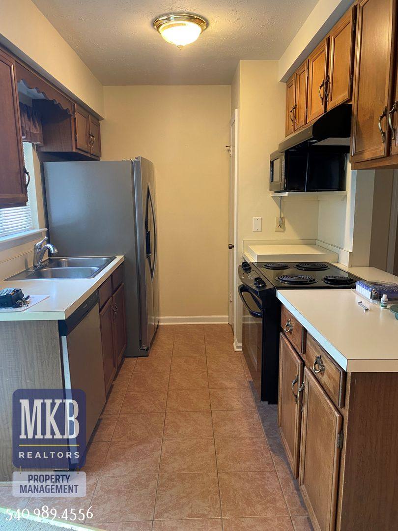 Townhouse for rent at 3377 Kelly Lane, Roanoke, VA 24018