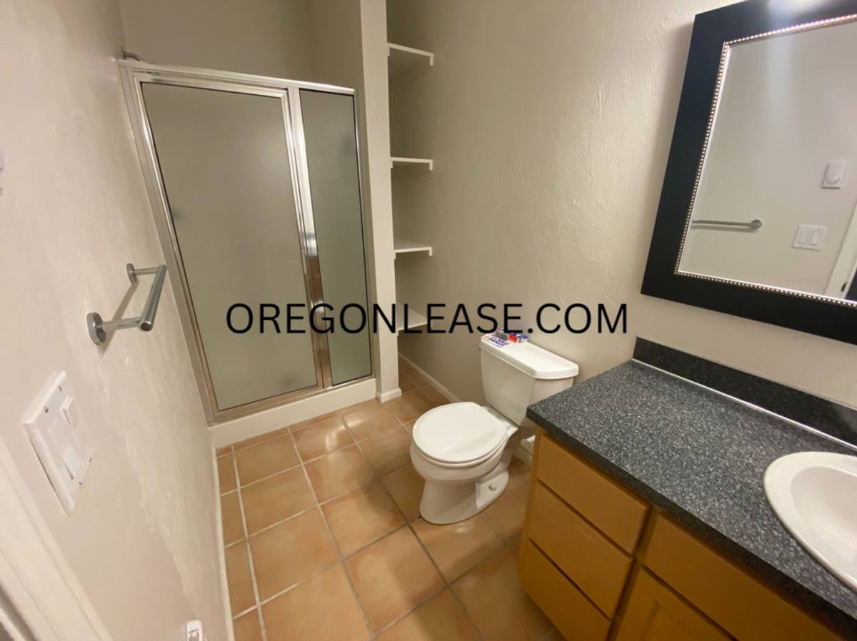 3934 Monroe St, Eugene, OR 97405 - Townhouse for Rent - Image 6