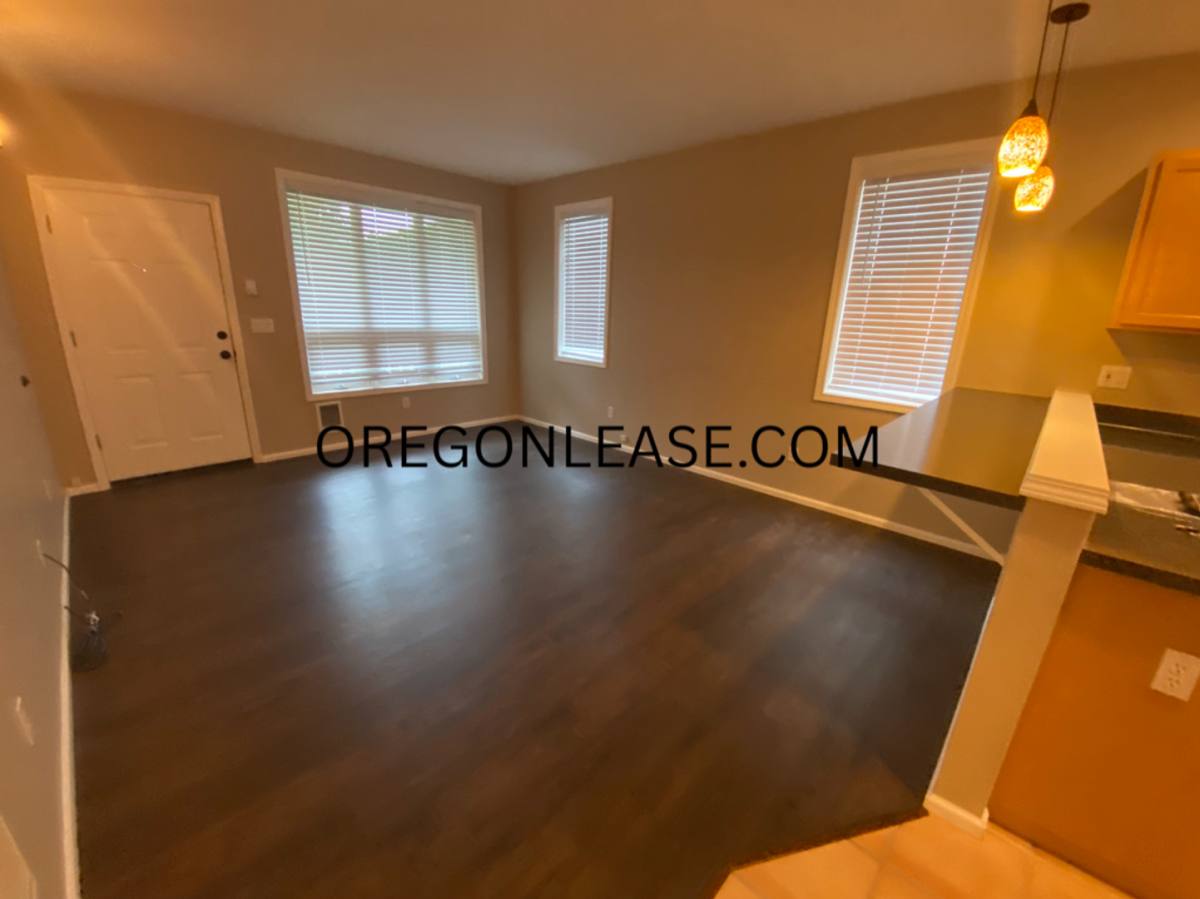 3934 Monroe St, Eugene, OR 97405 - Townhouse for Rent - Image 4