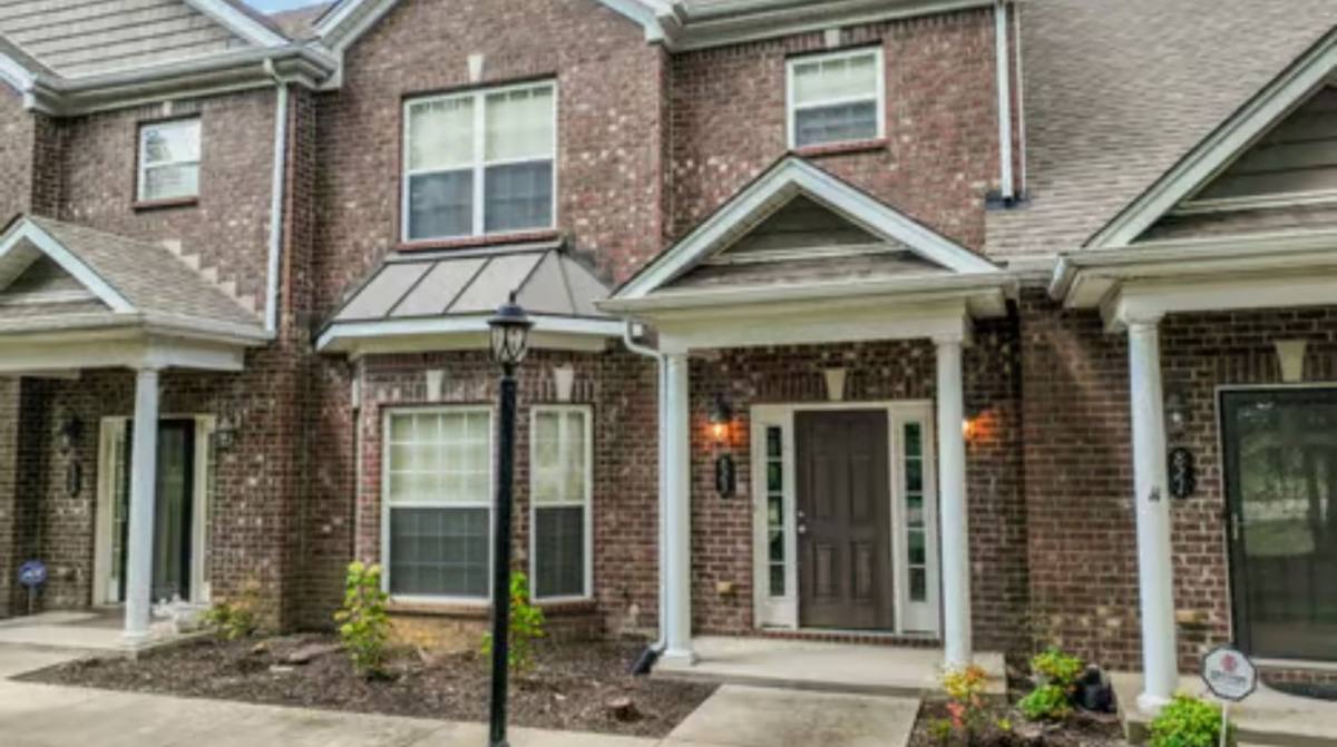 Townhouse for rent at 823 General Cabot Court, Murfreesboro, TN 37129