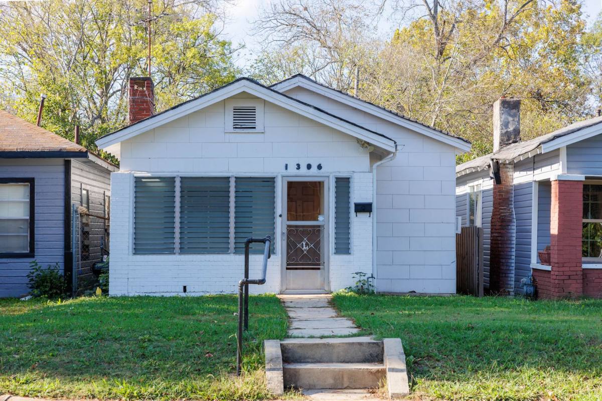 House for rent at 1306 Ave R, Birmingham, AL 35218