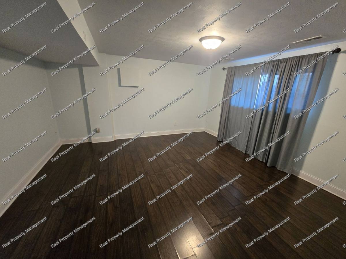 House for rent at 3788 Kingsway Dr, Crown Point, IN 46307