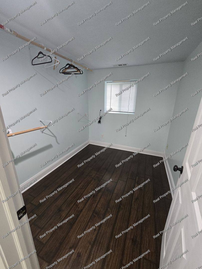 House for rent at 3788 Kingsway Dr, Crown Point, IN 46307