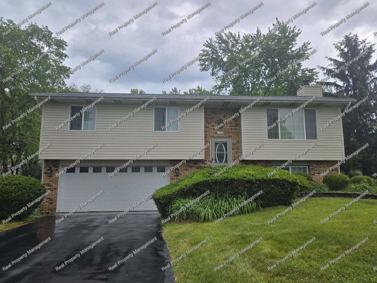 House for rent at 3788 Kingsway Dr, Crown Point, IN 46307