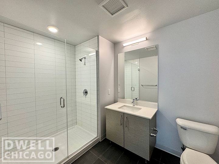 Apartment for rent at 4555 N Sheridan Rd, Chicago, IL 60640