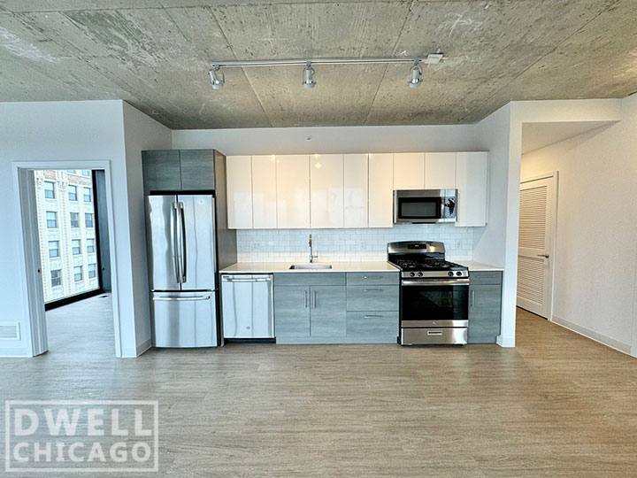 Apartment for rent at 4555 N Sheridan Rd, Chicago, IL 60640